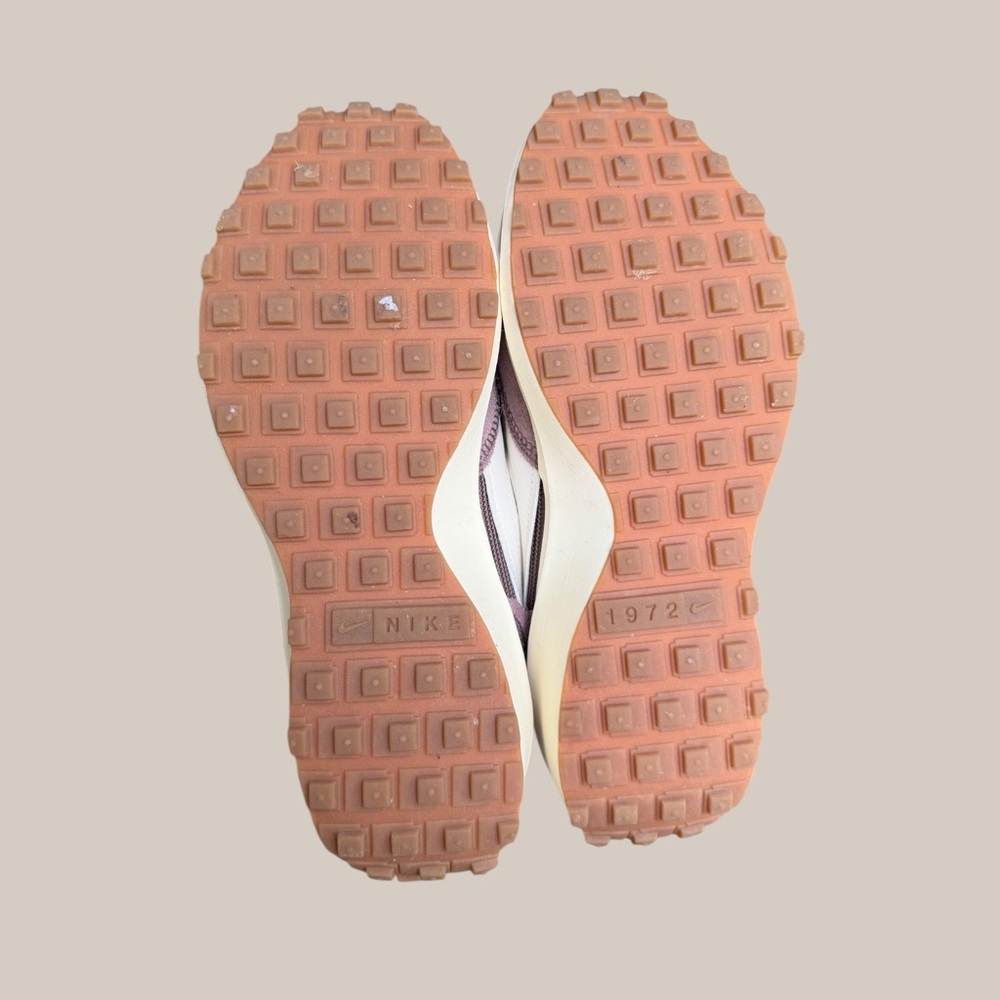 Nike Waffle Debut Vintage Sneaker DX2931-200, Plum Eclipse/Coconut Milk, 7 - Picture 9 of 9